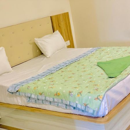 The Silver Tulip Hotel Ludhiana Bagian luar foto